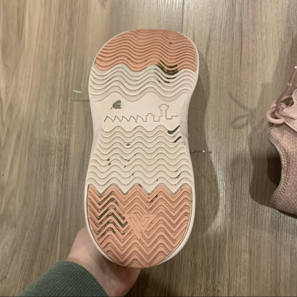 Vessi Men’s Everyday Waterproof Sneaker Shoes in Dusty Rose Pink - Picture 5 of 7